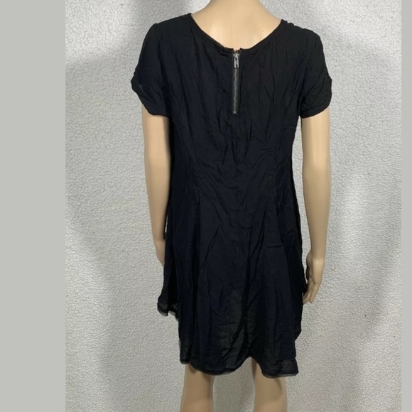 Silence + Noise Women's Black Trapeze Dress - Picture 6 of 7